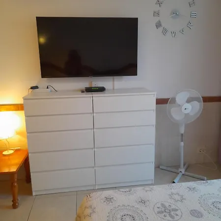 Elana Apartment With Free Wifi