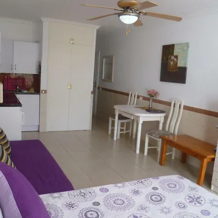 Lejlighed Elana Apartment With Free Wifi *