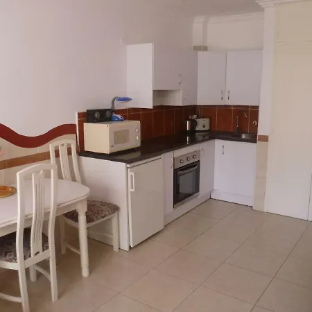 Lejlighed Elana Apartment With Free Wifi *