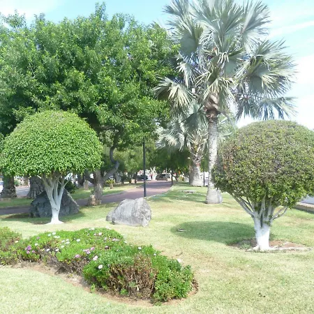 Elana With Free Wifi Lägenhet