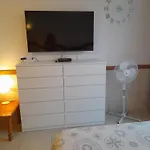 Elana Apartment With Free Wifi